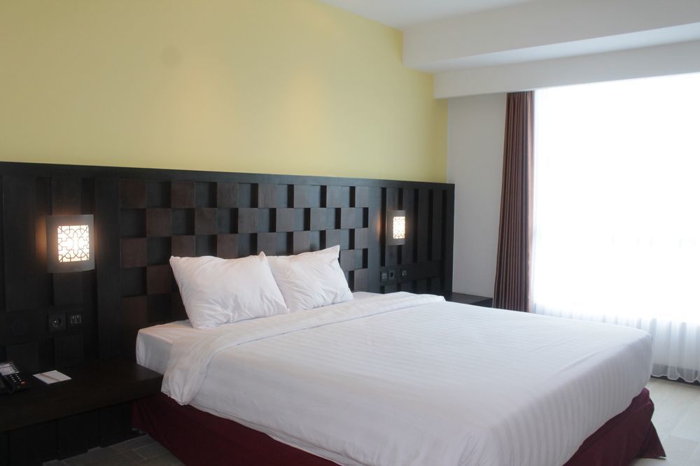 Grand Orchid Hotel Yogyakarta Maguwo Esterno foto