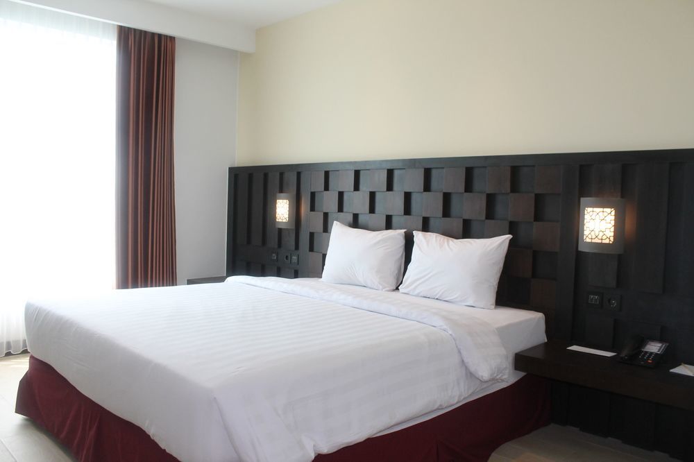 Grand Orchid Hotel Yogyakarta Maguwo Esterno foto