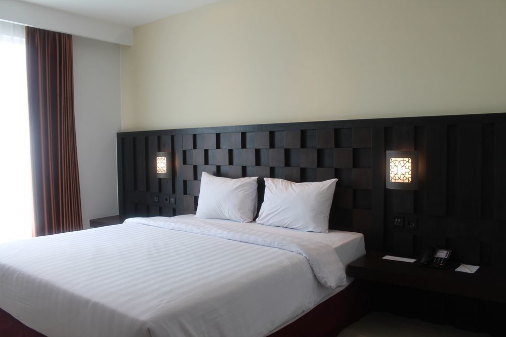 Grand Orchid Hotel Yogyakarta Maguwo Esterno foto